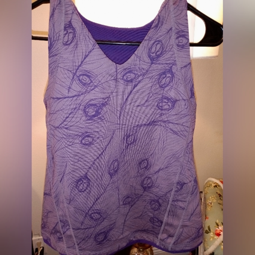 Lululemon tank
